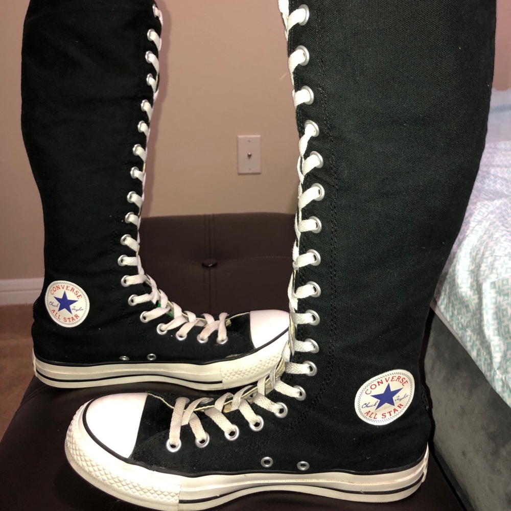 Knee high All Star Chuck Taylor Converse Size 9